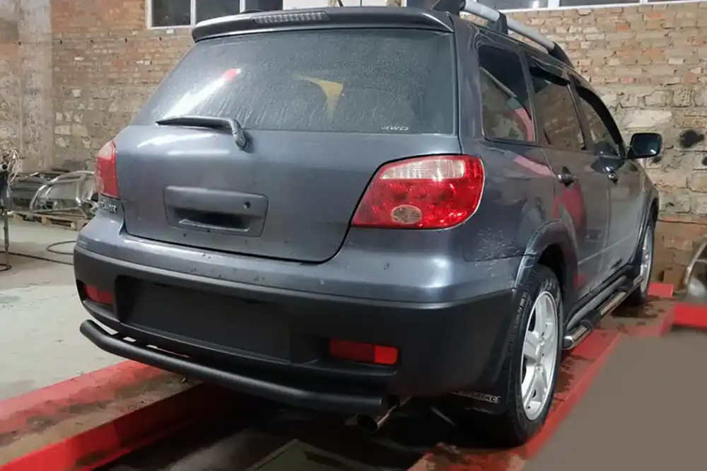 Produs nou lansat - Mitsubishi Outlander 2001-2006 Bara spate AK002/2 Negru (Otel inoxidabil)